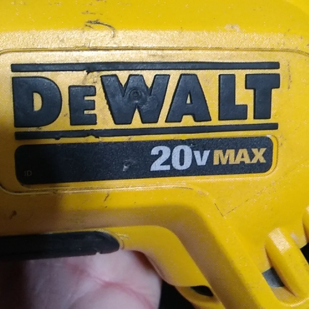 Dewalt 20V Combo Drill Sawzall 2 Batteries 1 Charger Only Sawzall Used - Picture 8 of 16
